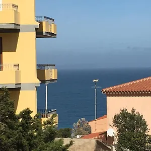 Sardegna Centre Sea View Wifi Fibra 300 M Dal Mare 200 M Dalla Piazza , Santa Teresa di Gallura Italia