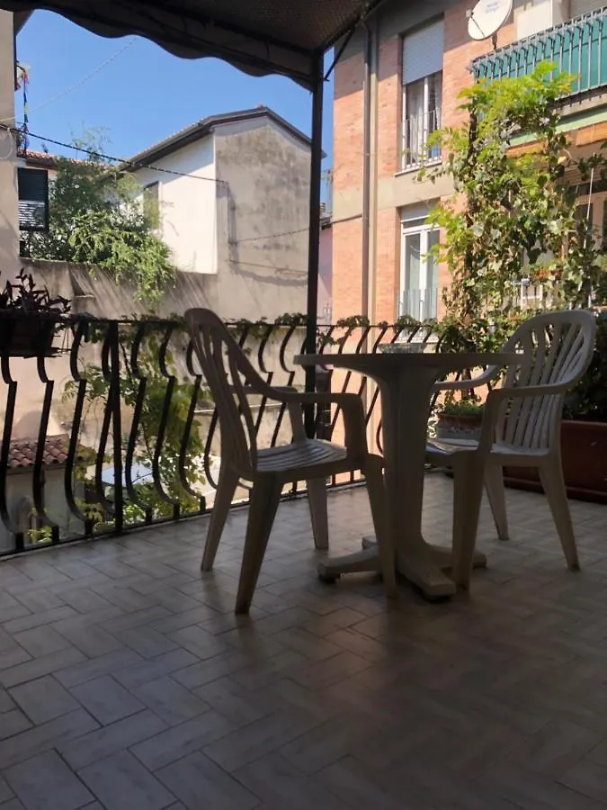Ai Leoni Hotel Verona 2*,  Italië
