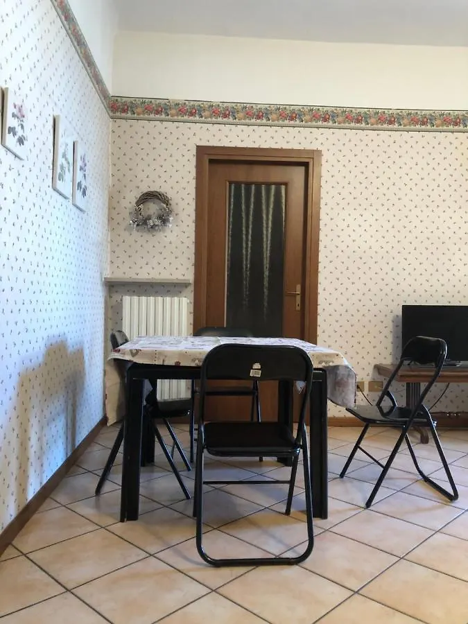 Ai Leoni Hotel Verona 2*,