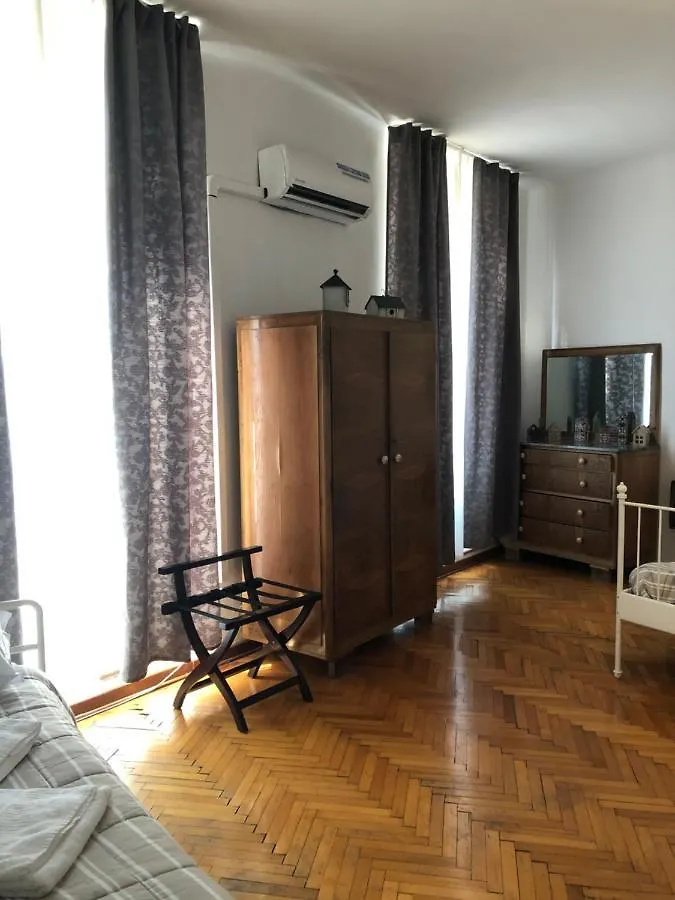 Hotel Ai Leoni Verona 2*,  Italien